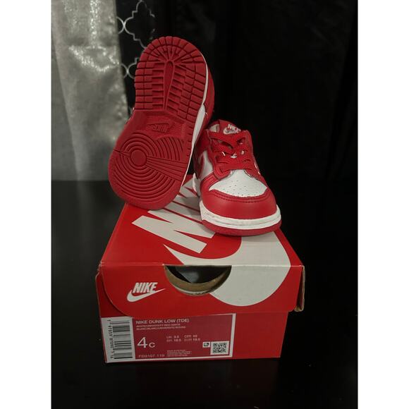 Nike Dunk Low - Picture 2 of 2